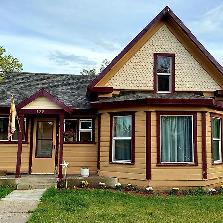 Vintage Cozy Family Home Near National Parks Сент-Энтони Экстерьер фото